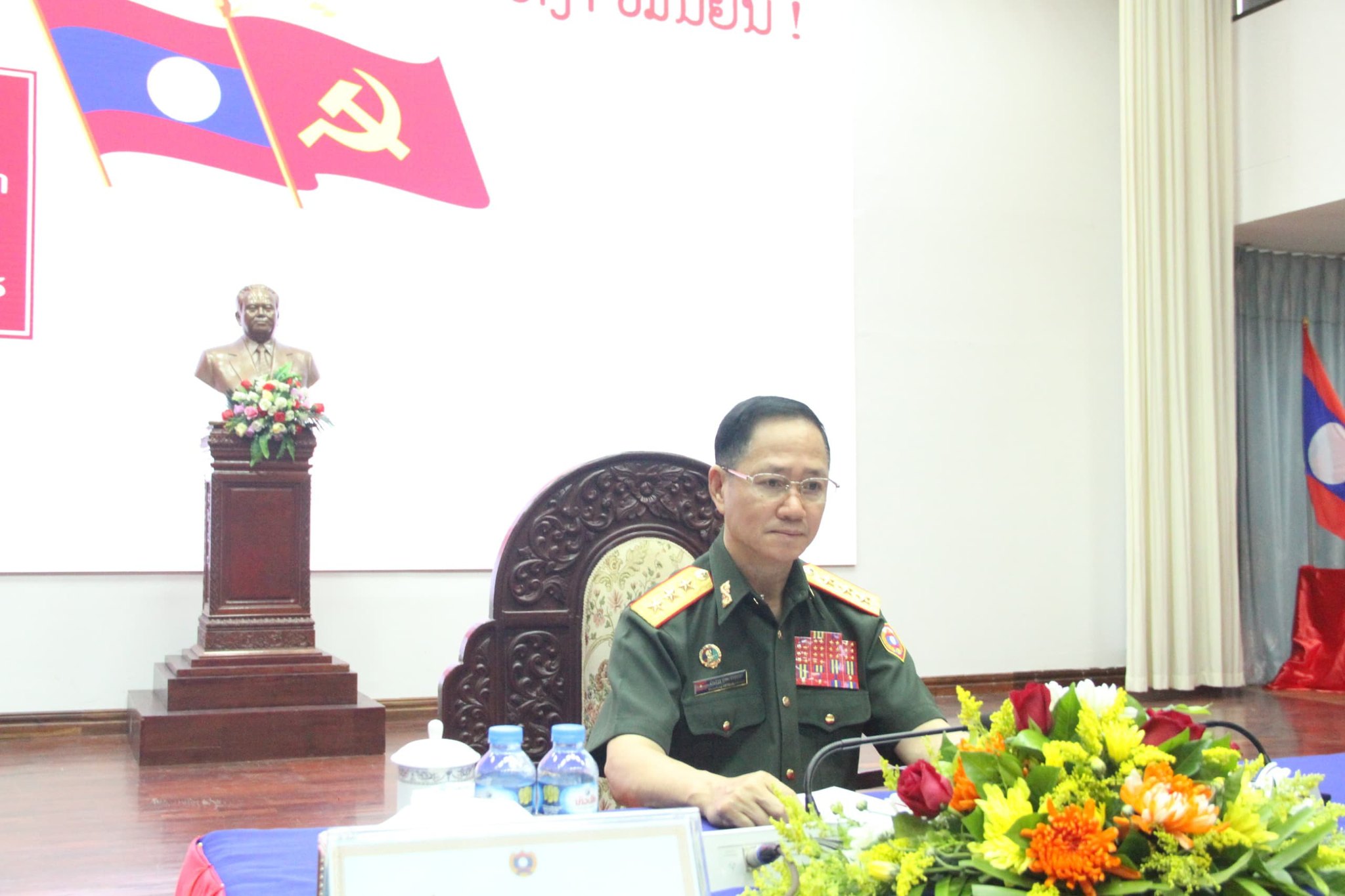 ປະກາດຮັບຮອງເອົາຄະນະບໍລິຫານງານພັກ ກົມໃຫຍ່ການເມືອງກອງທັບ ສະໄໝທີ VI.