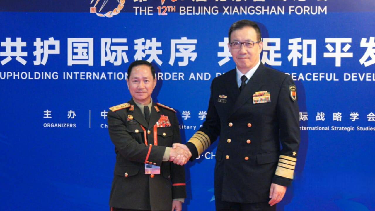 ພົບປະສອງຝ່າຍລາວ-ຈີນ ລະຫວ່າງກະຊວງປ້ອງກັນປະເທດ ແຫ່ງ ສປປ ລາວ ແລະ ກະຊວງປ້ອງກັນປະເທດ ແຫ່ງ ສປ ຈີນ.